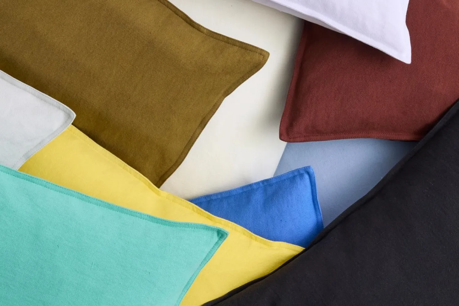 Clearance Hay - Linen Cushion - 50x50 - Sky Blue - Sky blue - 829