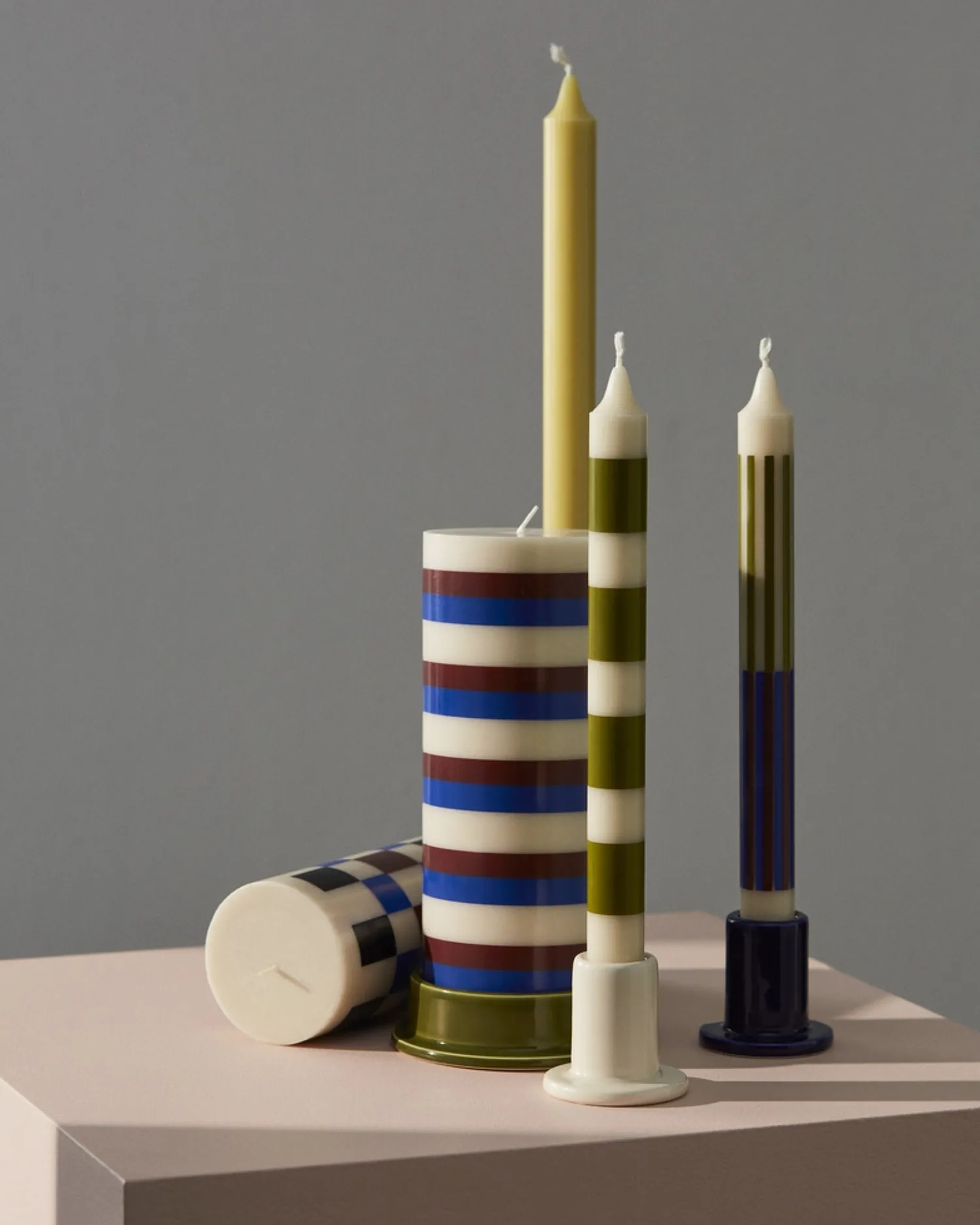 Sale Hay - Lysestage - Column - Medium - Army