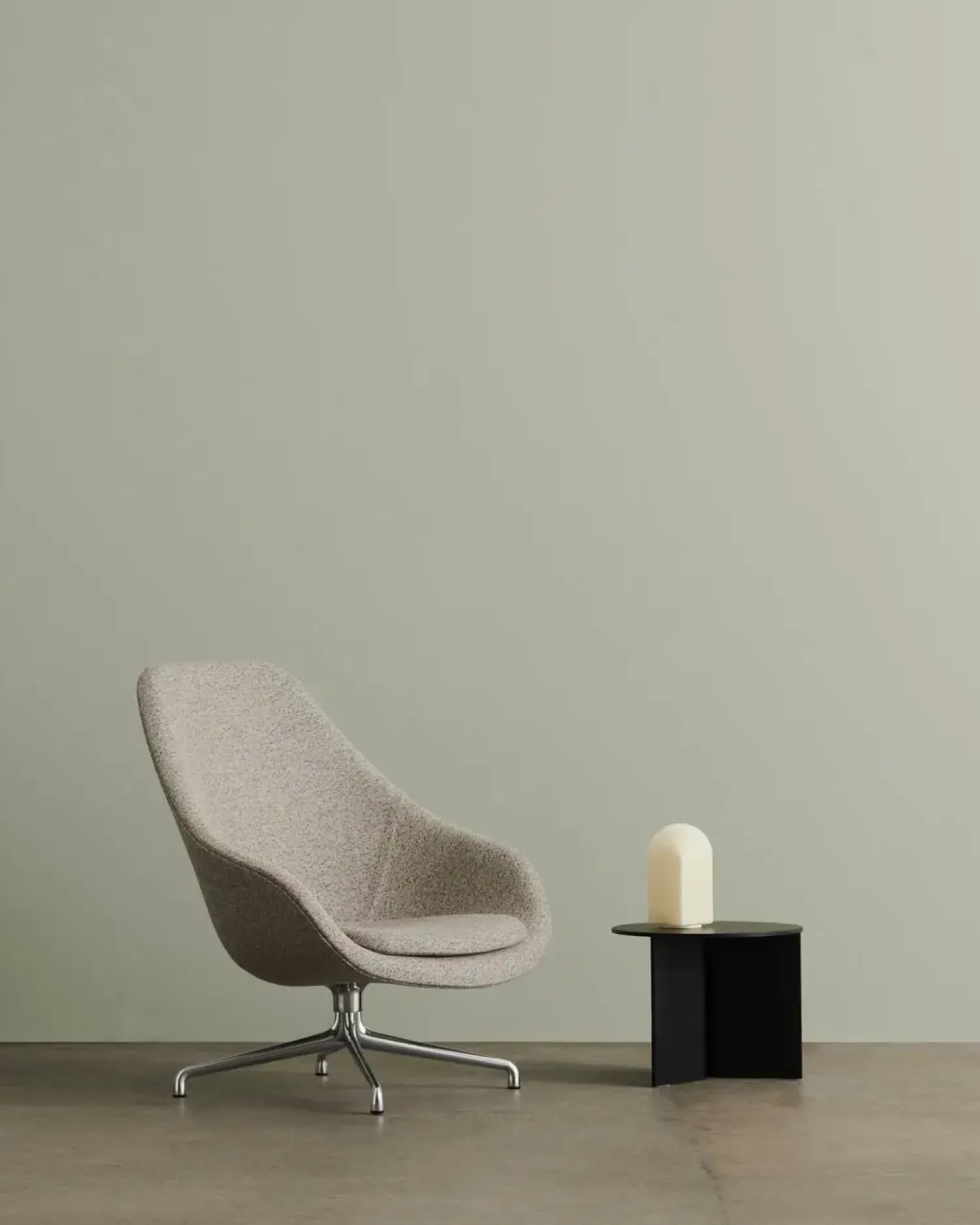 Hot Hay - Parade Portable Lamp - Shell White - 24 cm