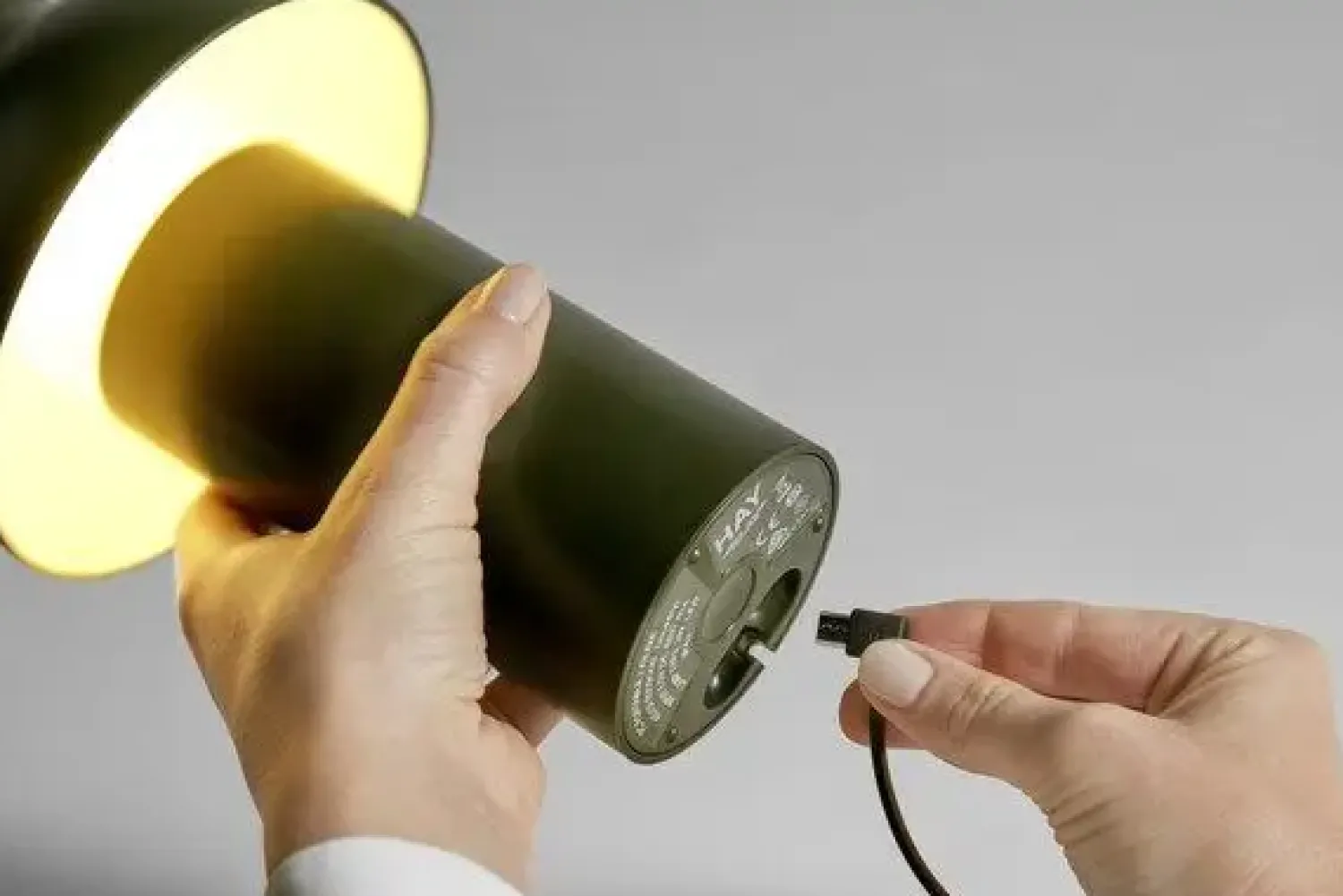 Online Hay - PC Portable Lampe - Creme Hvid