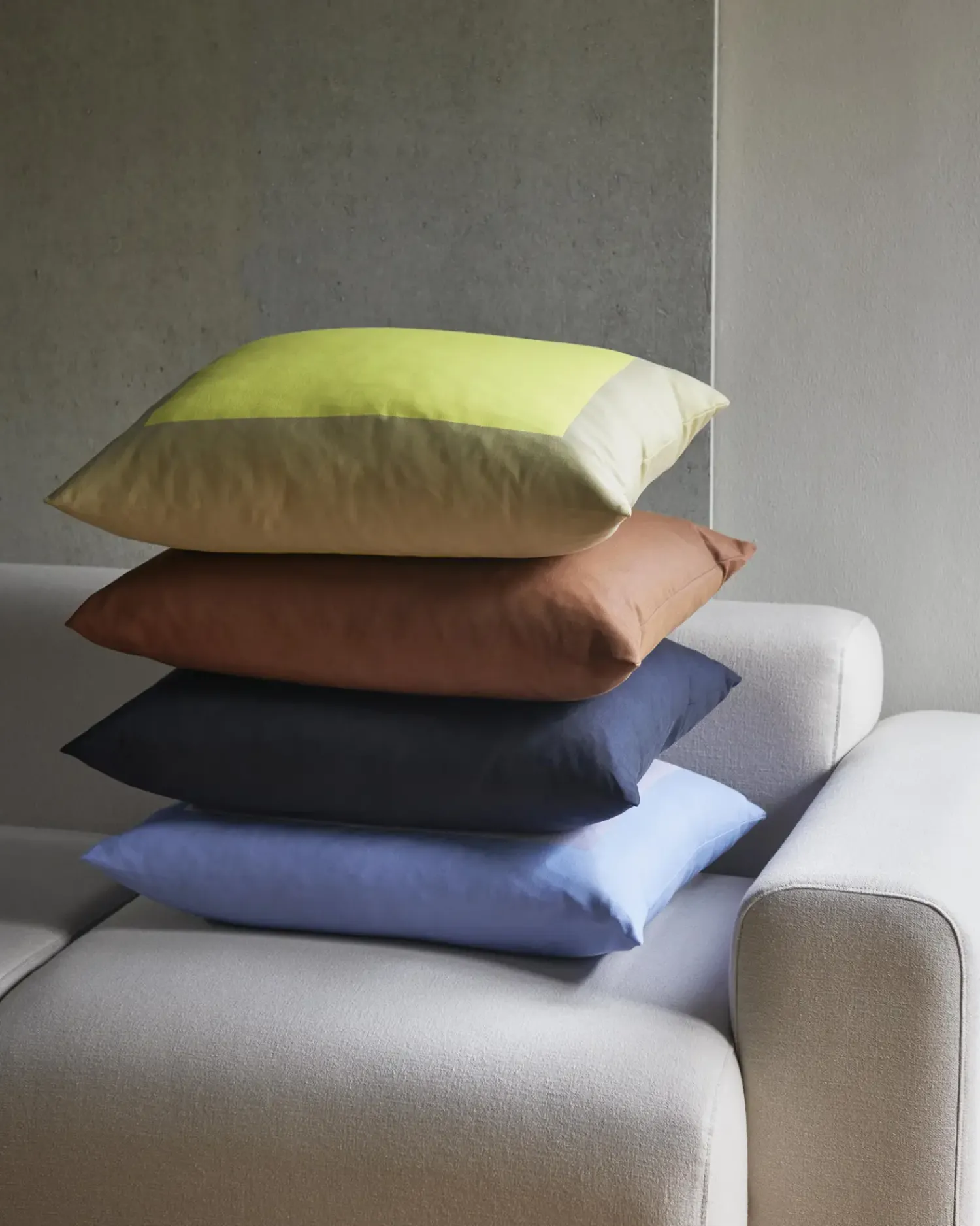 Sale Hay - Pude - Ram Cushion - Lavender