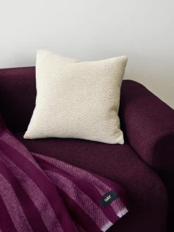 New Hay - Texture Cushion - 50 x 50 - Dark green