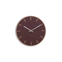 Hot Hemverk - Vægur - Lys Eg/Burgundy - Sølv visere - Ø28 cm