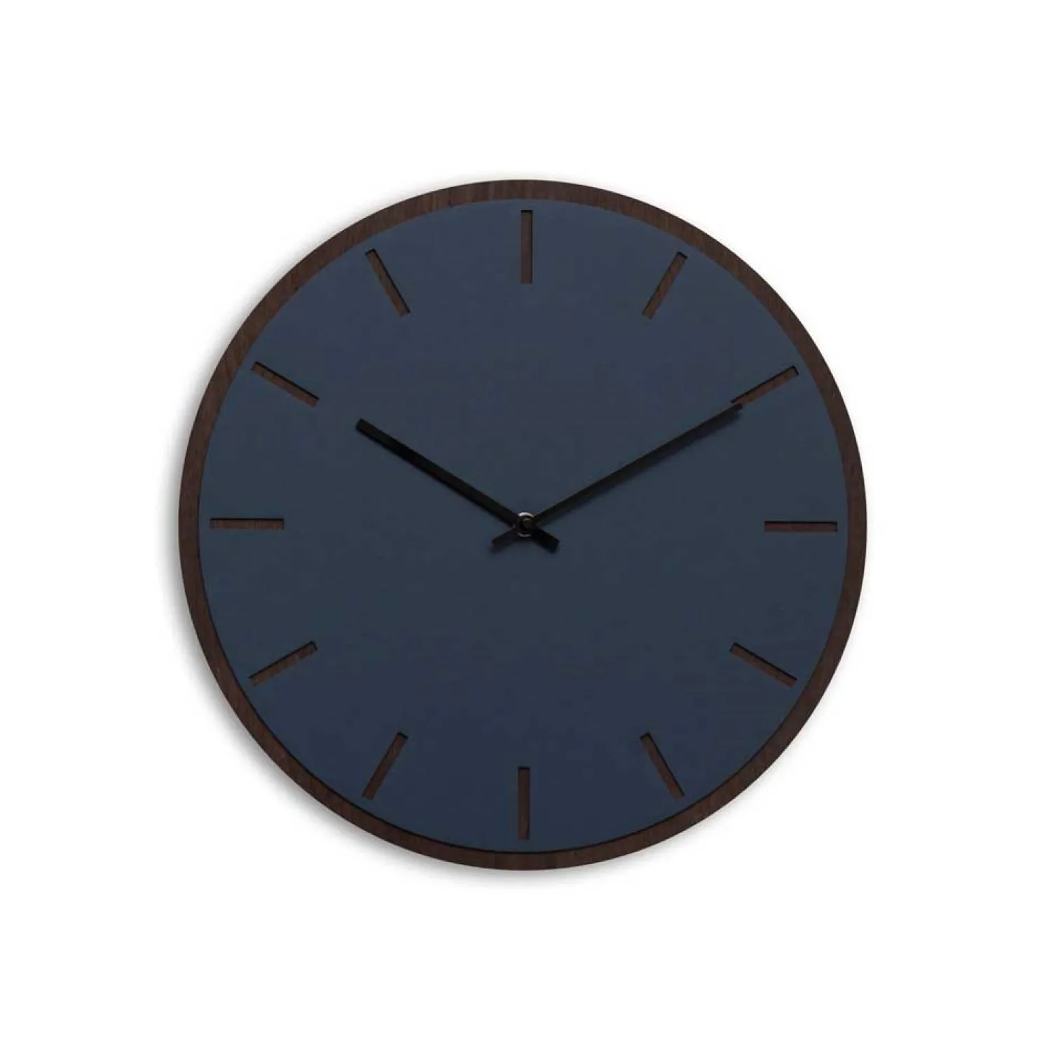 Hot Hemverk - Vægur - Mørk Eg/Smokey Blue - Sorte visere - Ø38 cm
