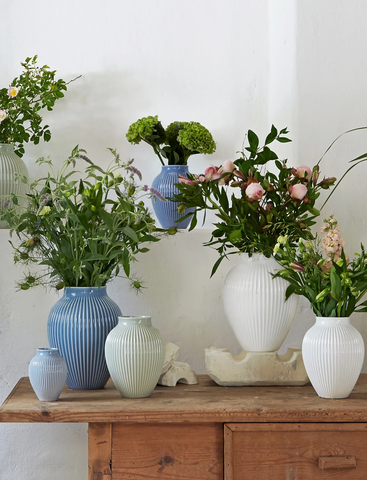 Clearance Knabstrup Keramik - vase H 27 cm ripple lavender