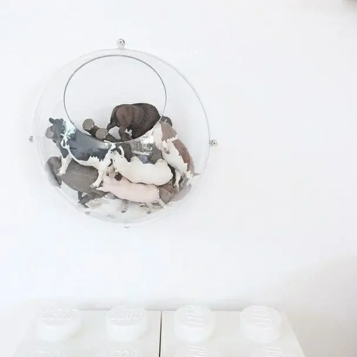 Outlet Koziol - Hanging display Orion - Large - transparent kugle - Sæt med 2 halvkugler