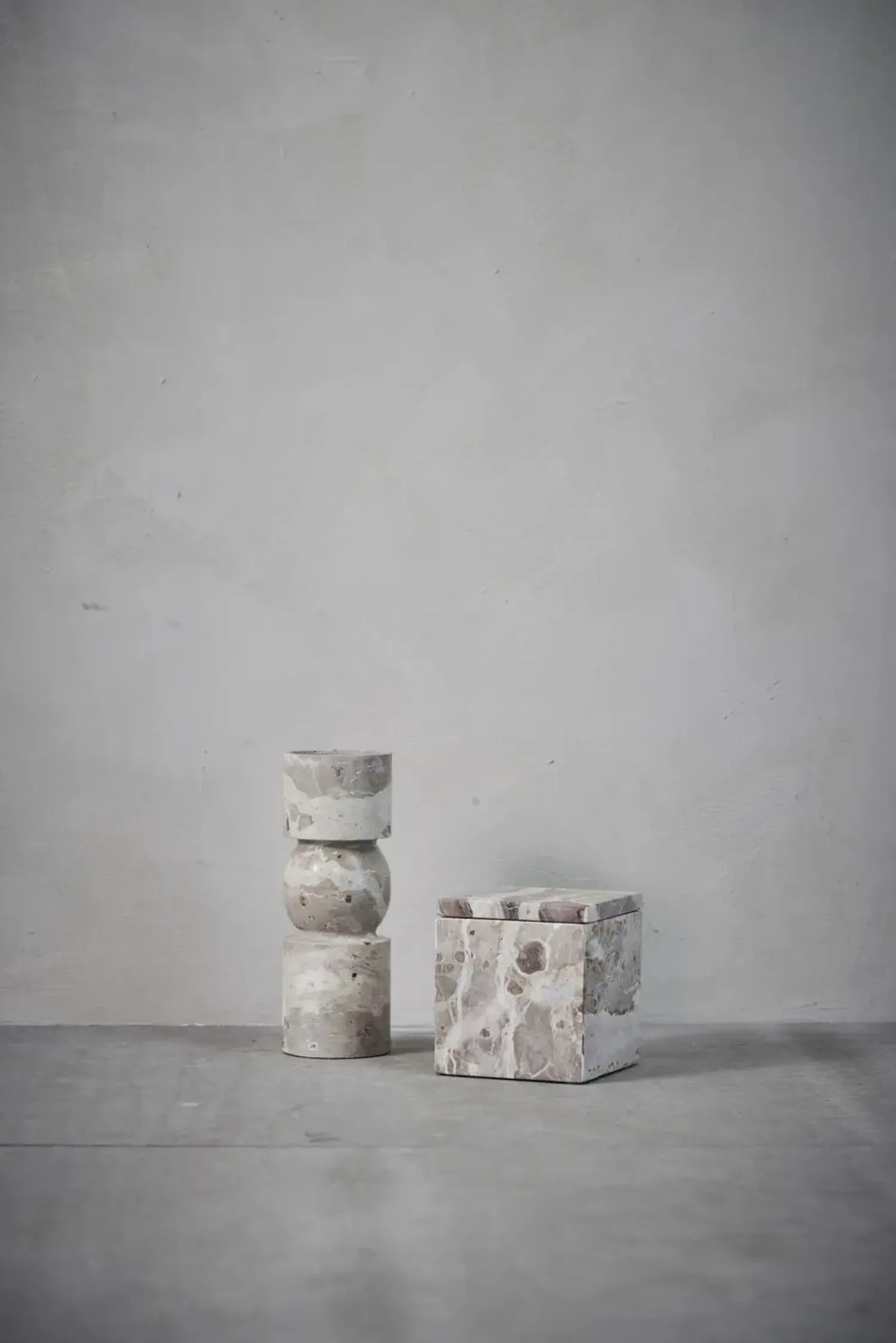 Sale Lene Bjerre - Ellia Marmor lysestage H23 cm. sand