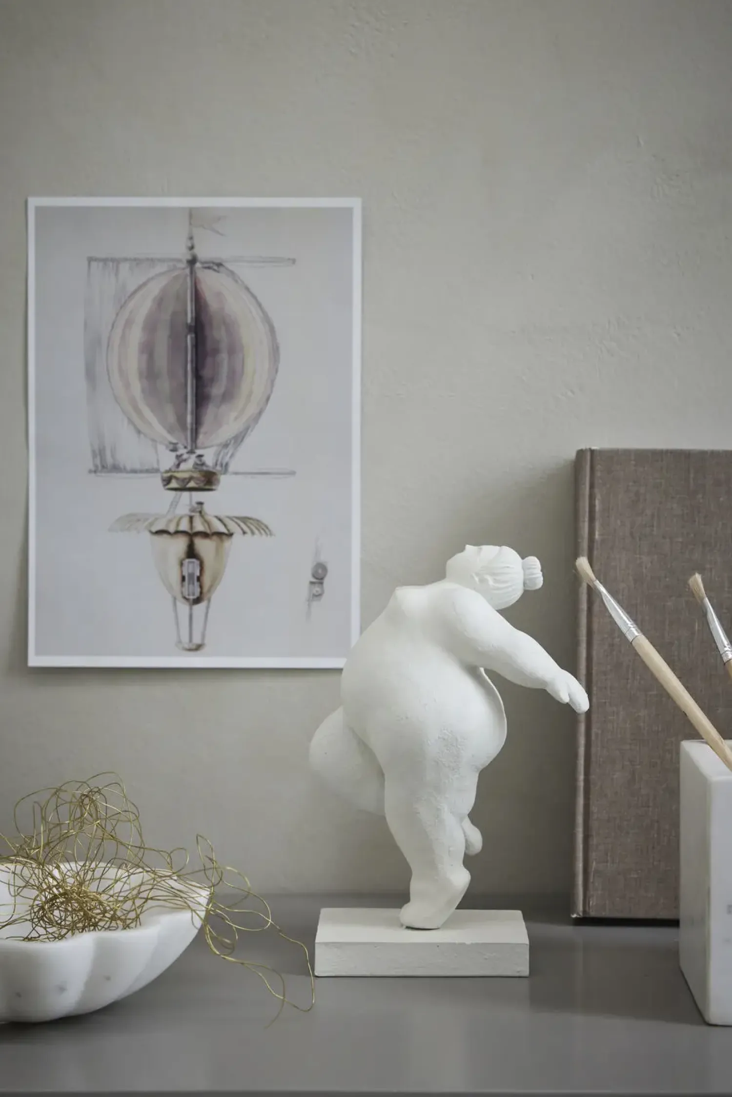 Discount Lene Bjerre - Serafina kvinde figur H23 cm. hvid