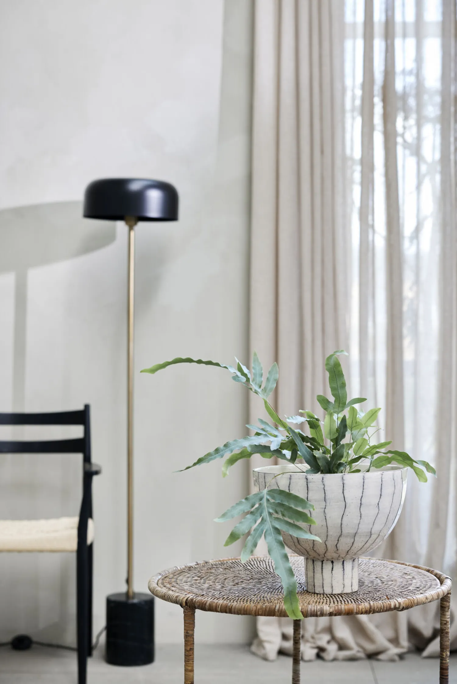 Online Lene Bjerre - Sofillia gulvlampe 28x150cm. sort marmor