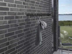 New LindDNA bøjlestang - Wall swing 50 cm - Sort med sort læderstrop