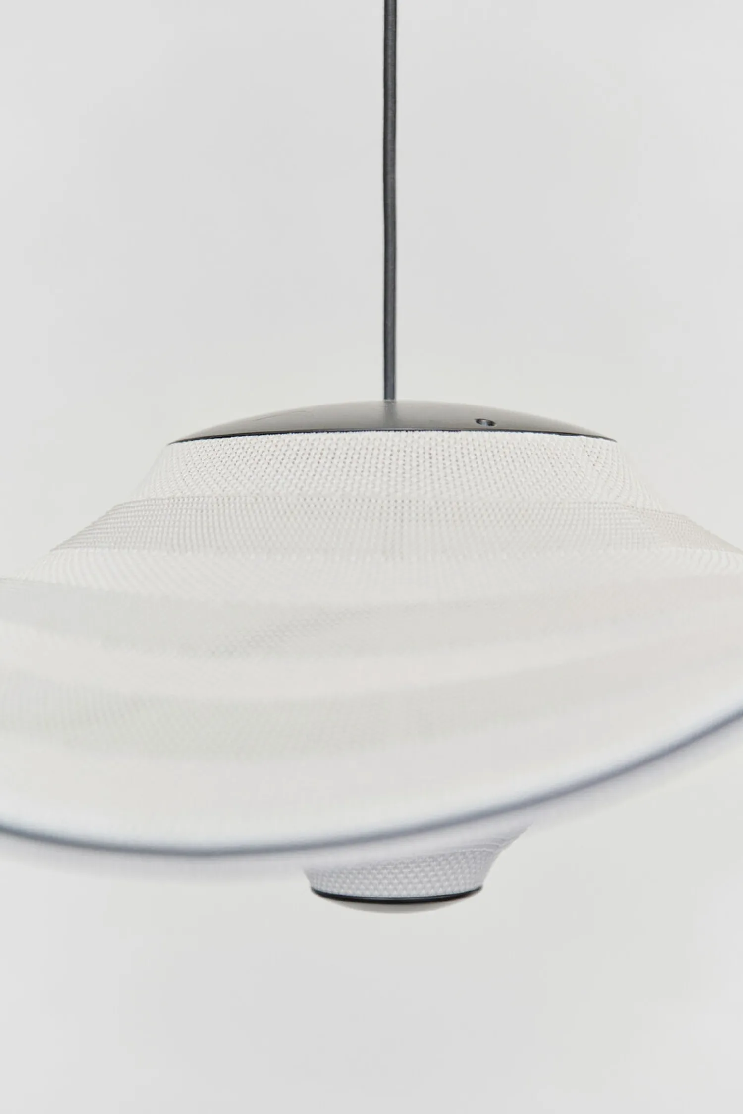 Best Made by Hand - Pendellampe - Flying Ø96 - Ivory White