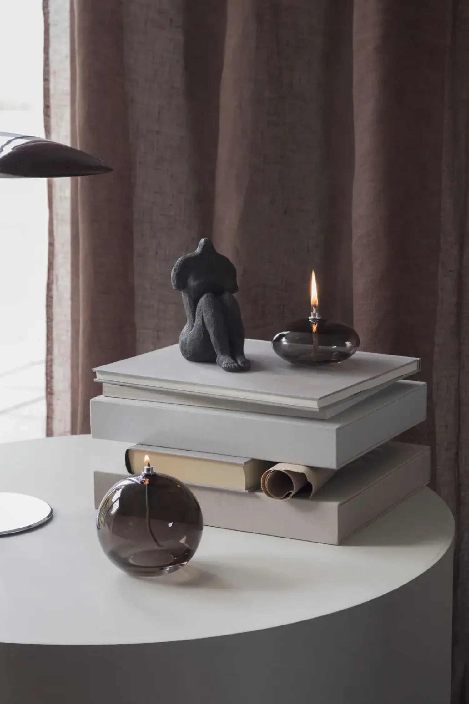 Discount Mette Ditmer - AURA-olielampe - Small - Smoke grey - Ø10,5 x H6 cm