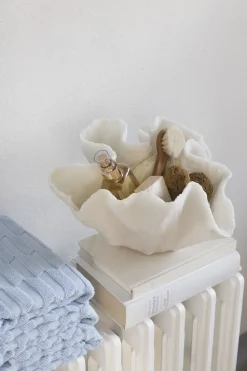 Hot Mette Ditmer - CORAL dekorativ skål - Off-white