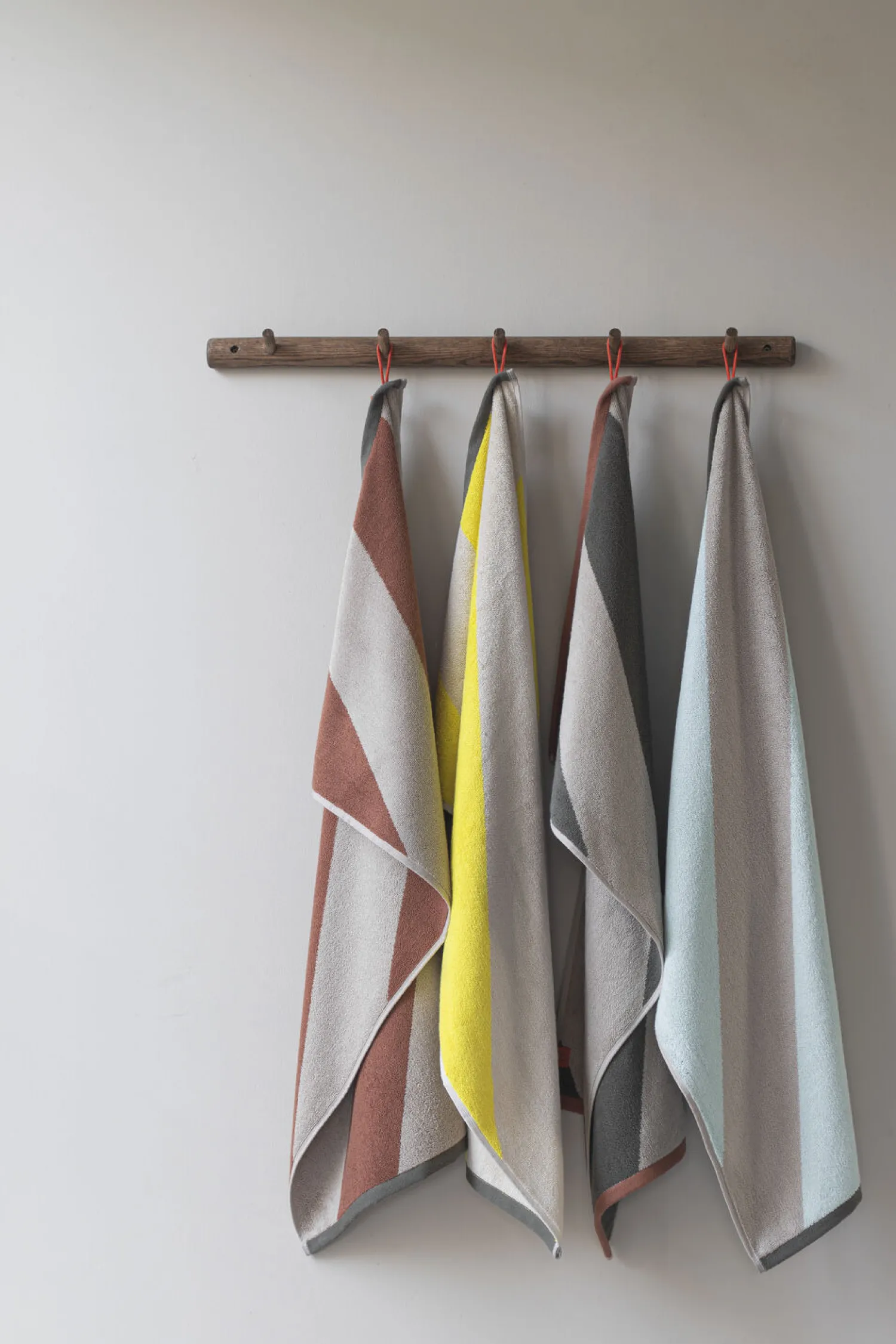 Outlet Mette Ditmer - DIAGONAL guest towel, 2-pack - Brick