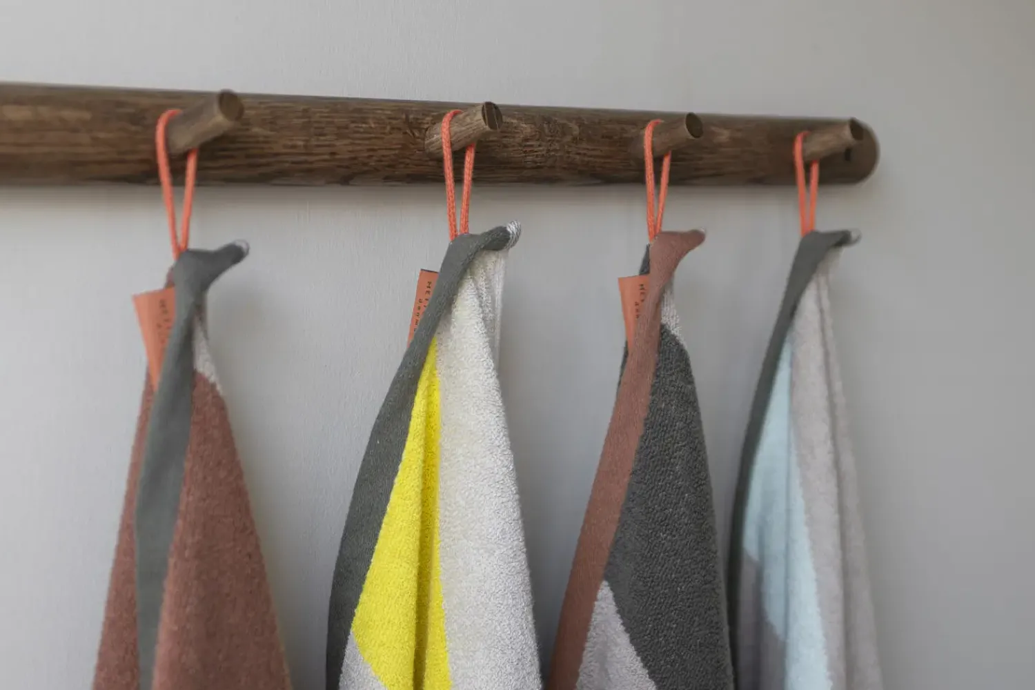 Best Mette Ditmer - DIAGONAL towel - Yellow