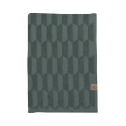 Clearance Mette Ditmer - GEO håndklæde - 50x95 cm - Pine Green - grøn