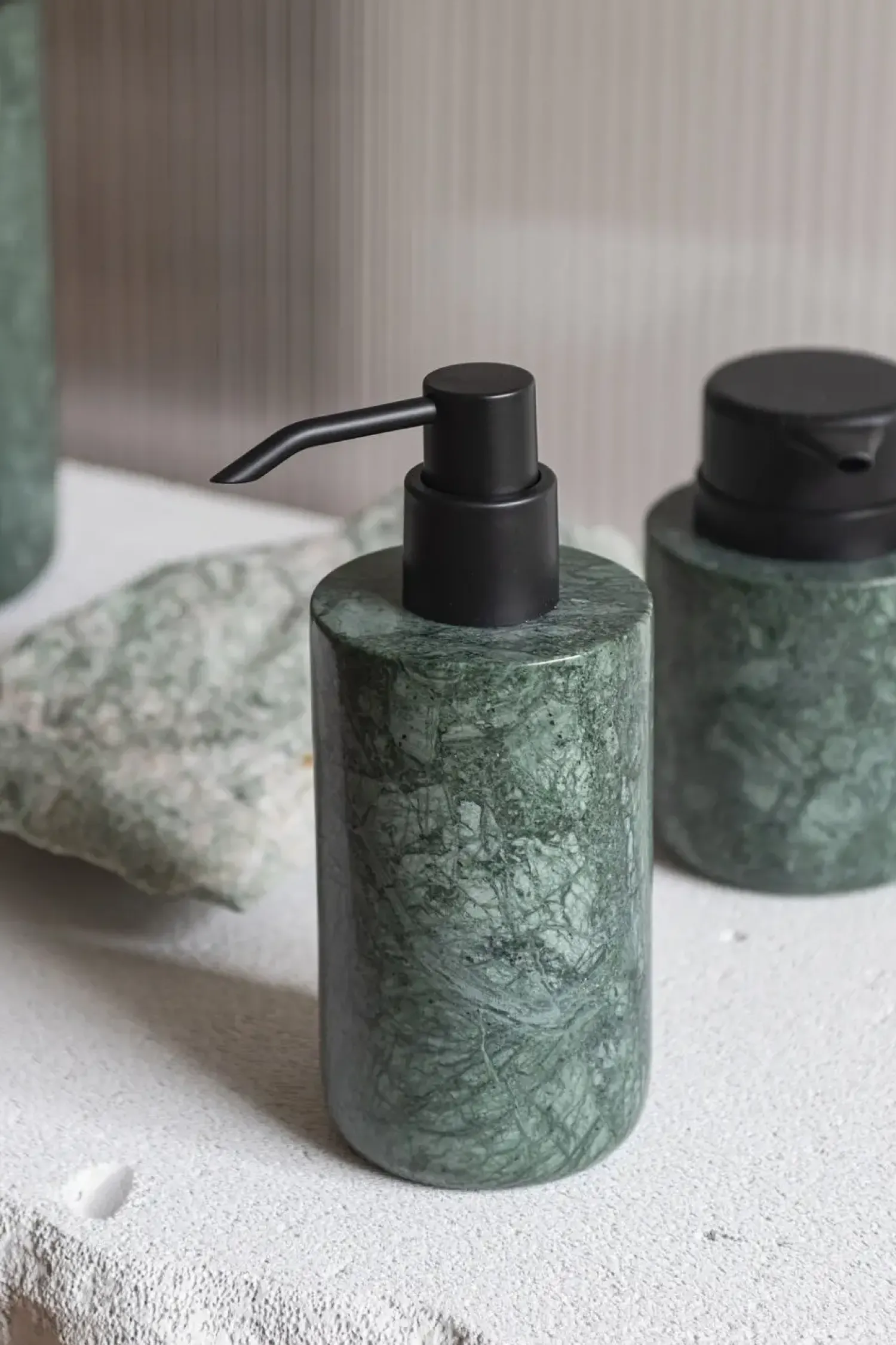 Outlet Mette Ditmer - MARBLE dispenser, tall - Dark forest