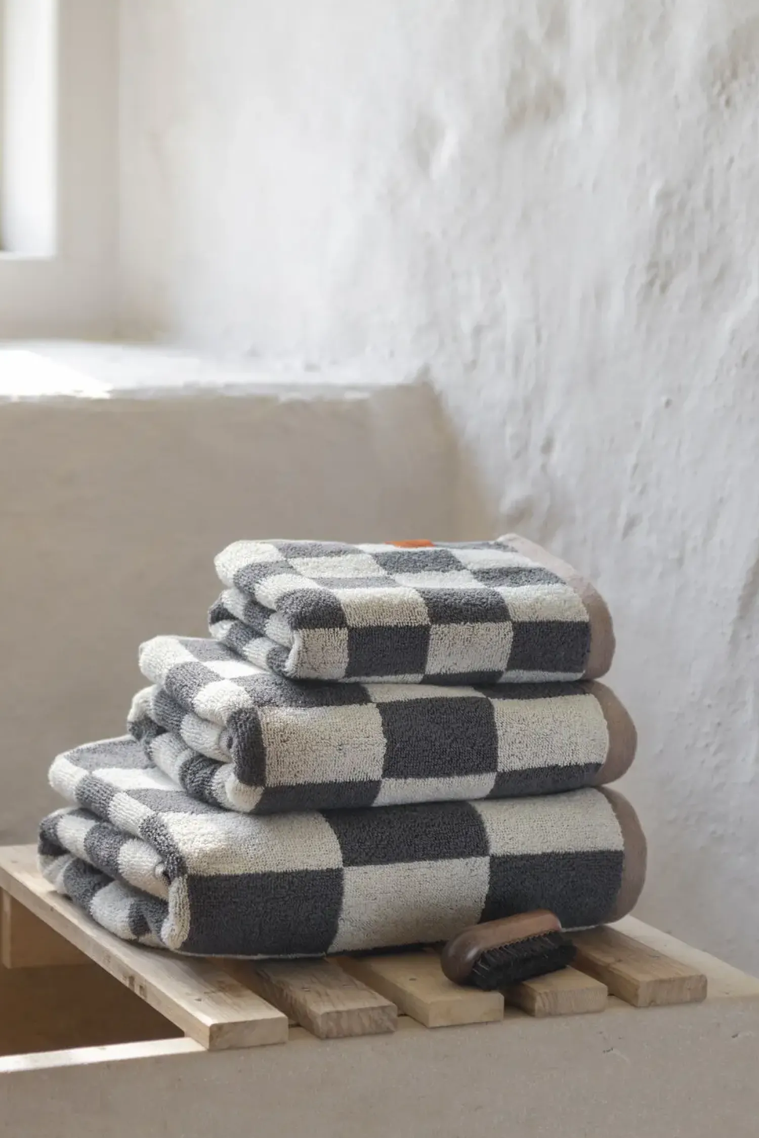 New Mette Ditmer - RETRO-håndklæde - Dark grey - W50 x L 90 cm