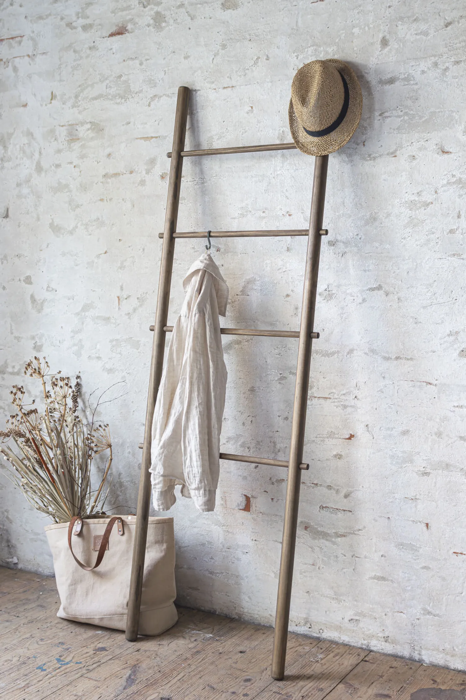 Outlet Mette Ditmer - ROOTS ladder - Dark oiled - Stige