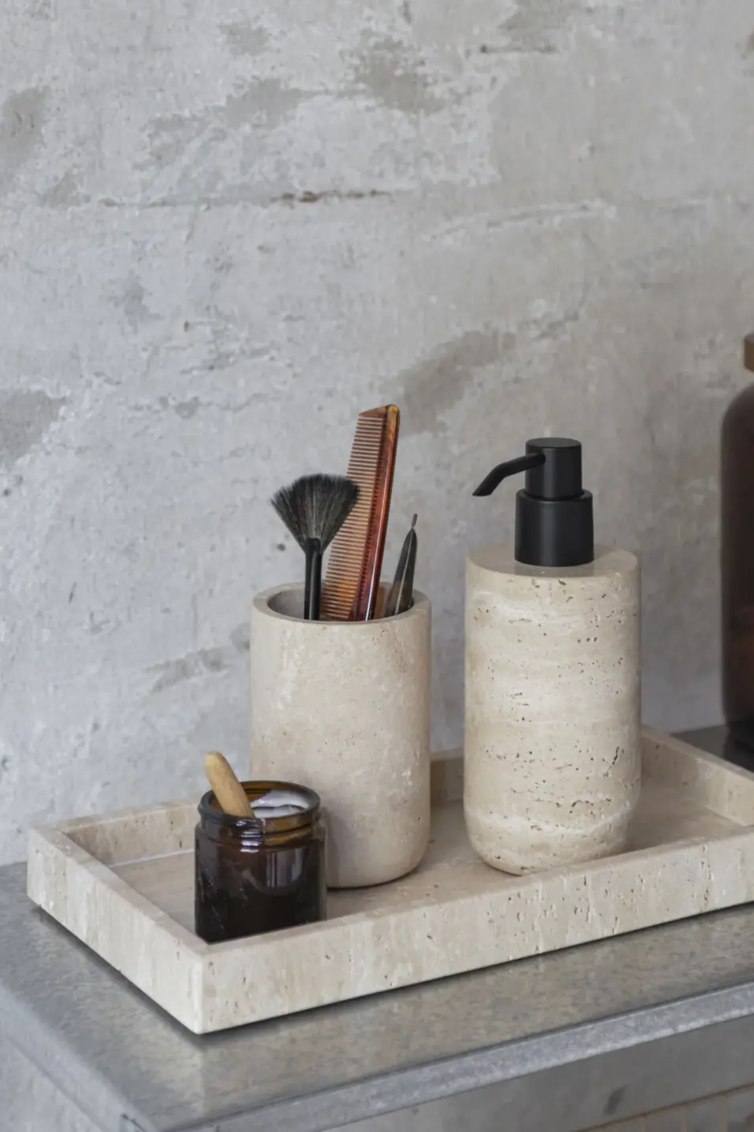 Clearance Mette Ditmer - TRAVERTINE toothbrush holder - Linen