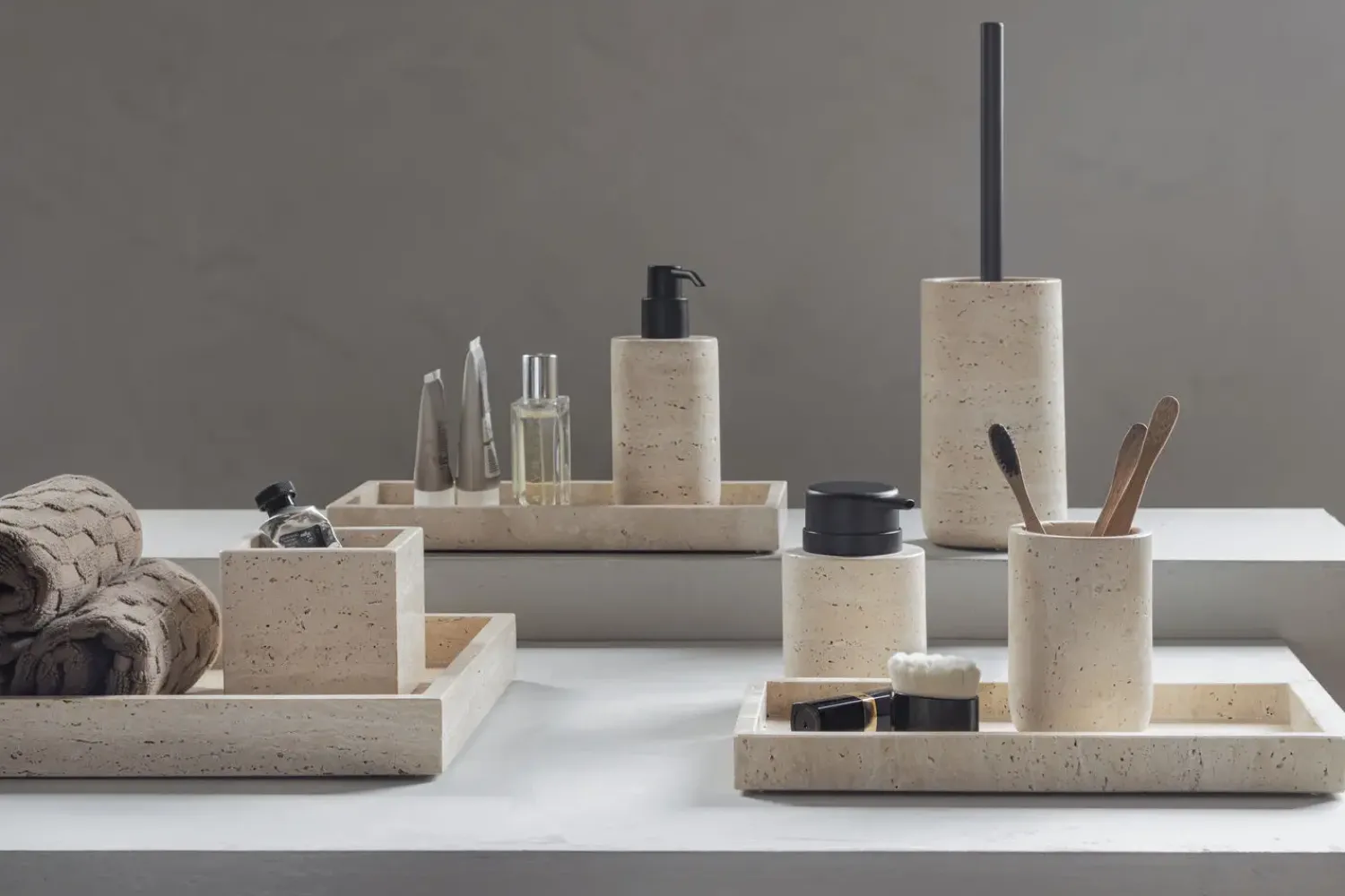 Clearance Mette Ditmer - TRAVERTINE toothbrush holder - Linen