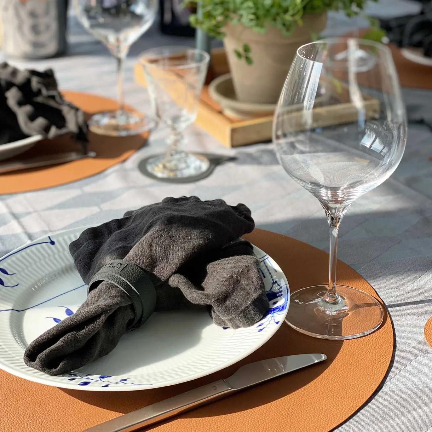 Clearance MILLE W NORDISK DESIGN - Servietring - Sort læder