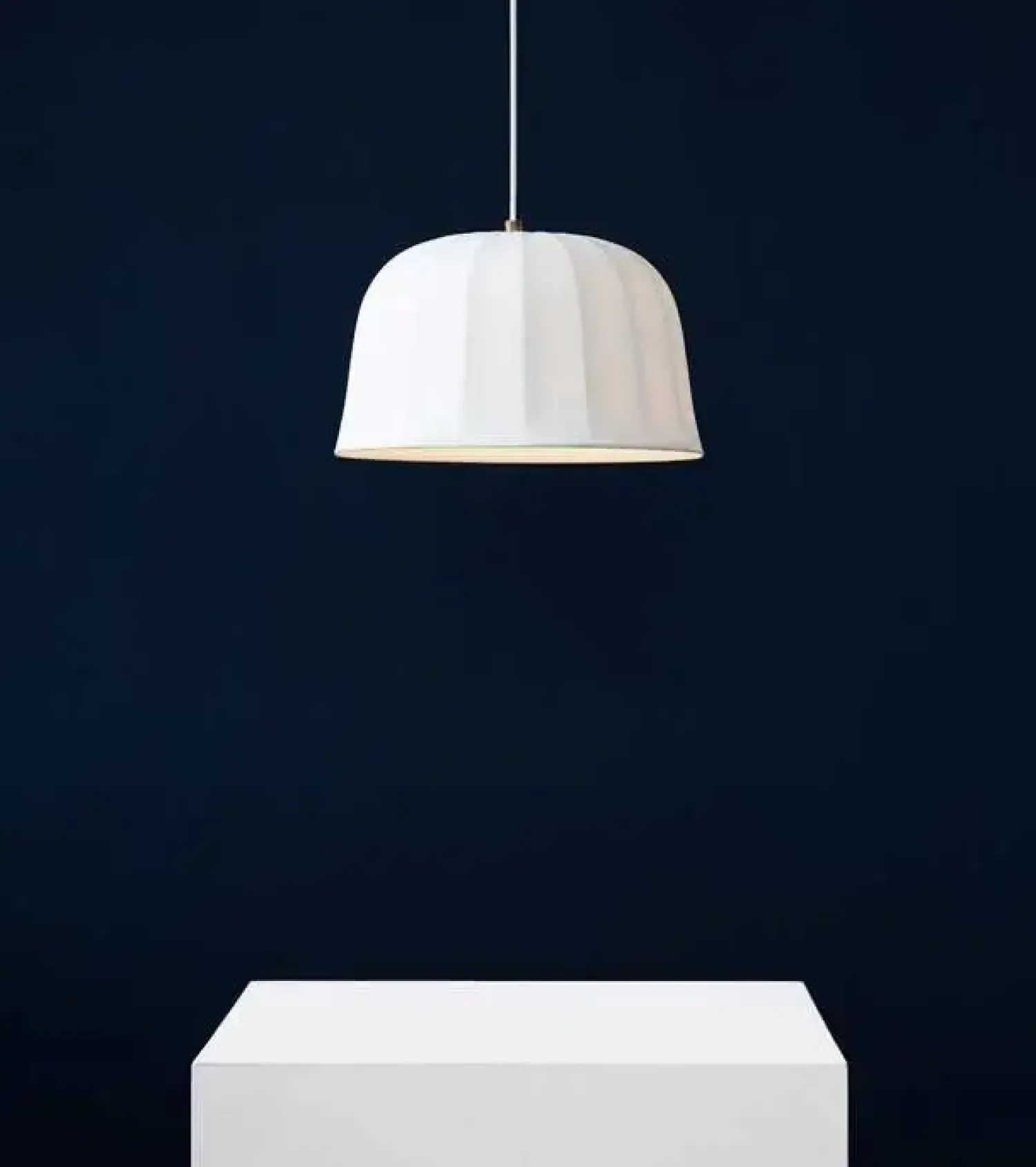 Online New Works - "Juliet Pendant" - hvid