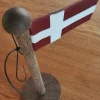 Sale Nordic By Hand - Snoren - Bordflag i røget eg - H33