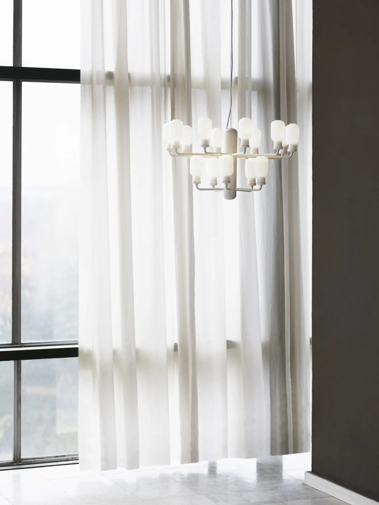Hot Normann Copenhagen - Amp Chandelier Small EU