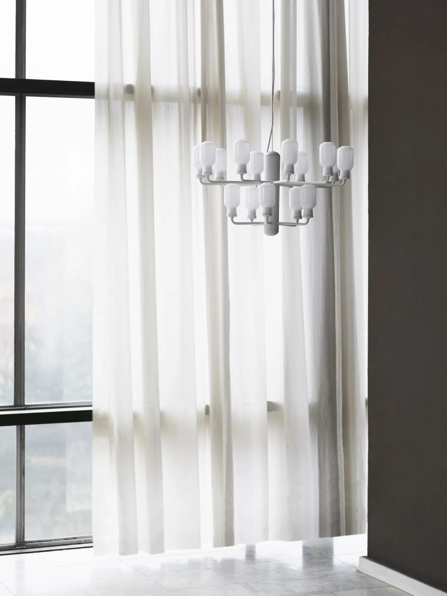 Hot Normann Copenhagen - Amp Chandelier Small EU
