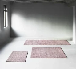 Clearance Normann Copenhagen - Flick Rug 80x200 cm - Off White/Burgundy