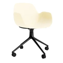 New Normann Copenhagen - Form Armstol Swivel 5W med hjul - Sort/Creme