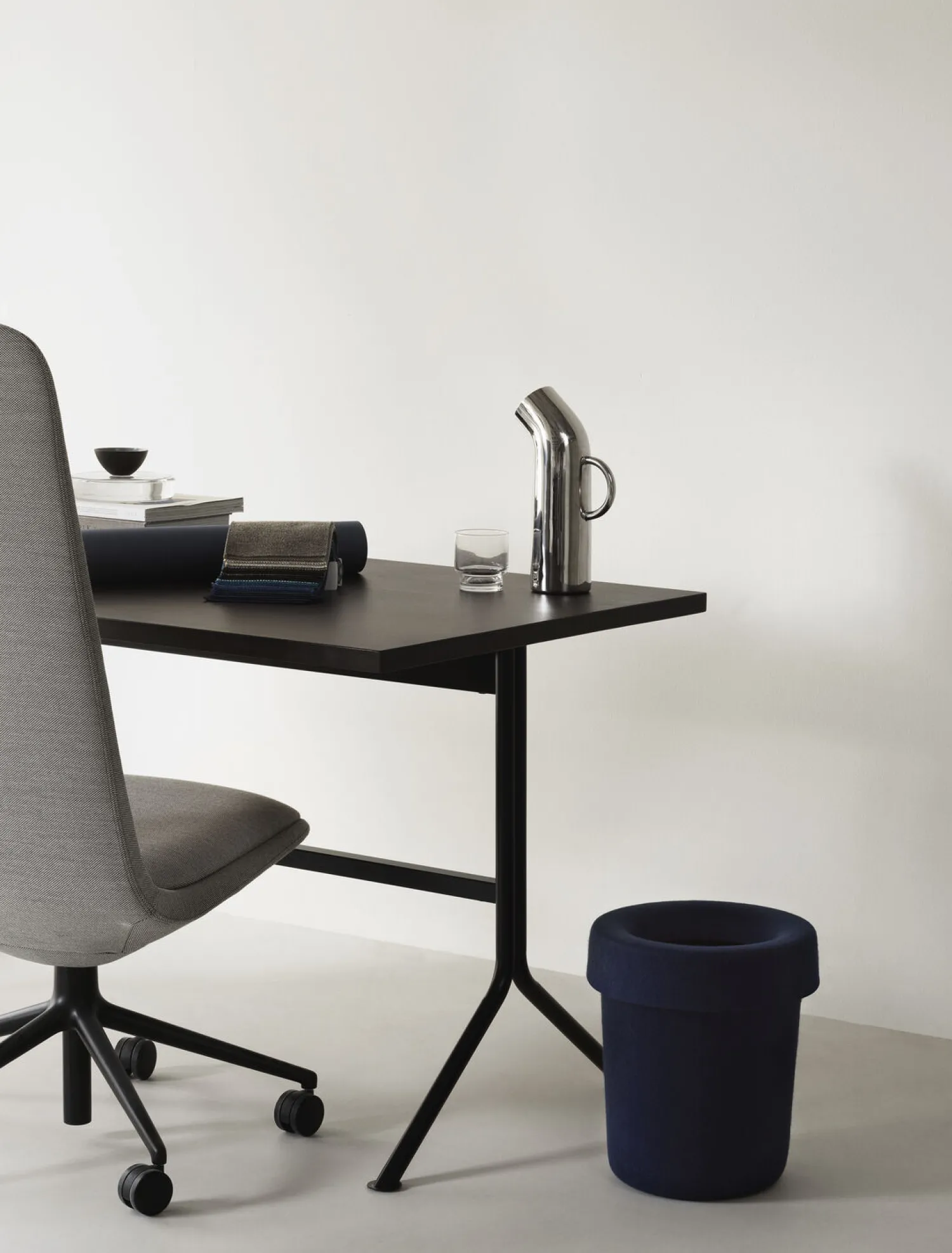 Outlet Normann Copenhagen - Hide Office Bin Dark Blue