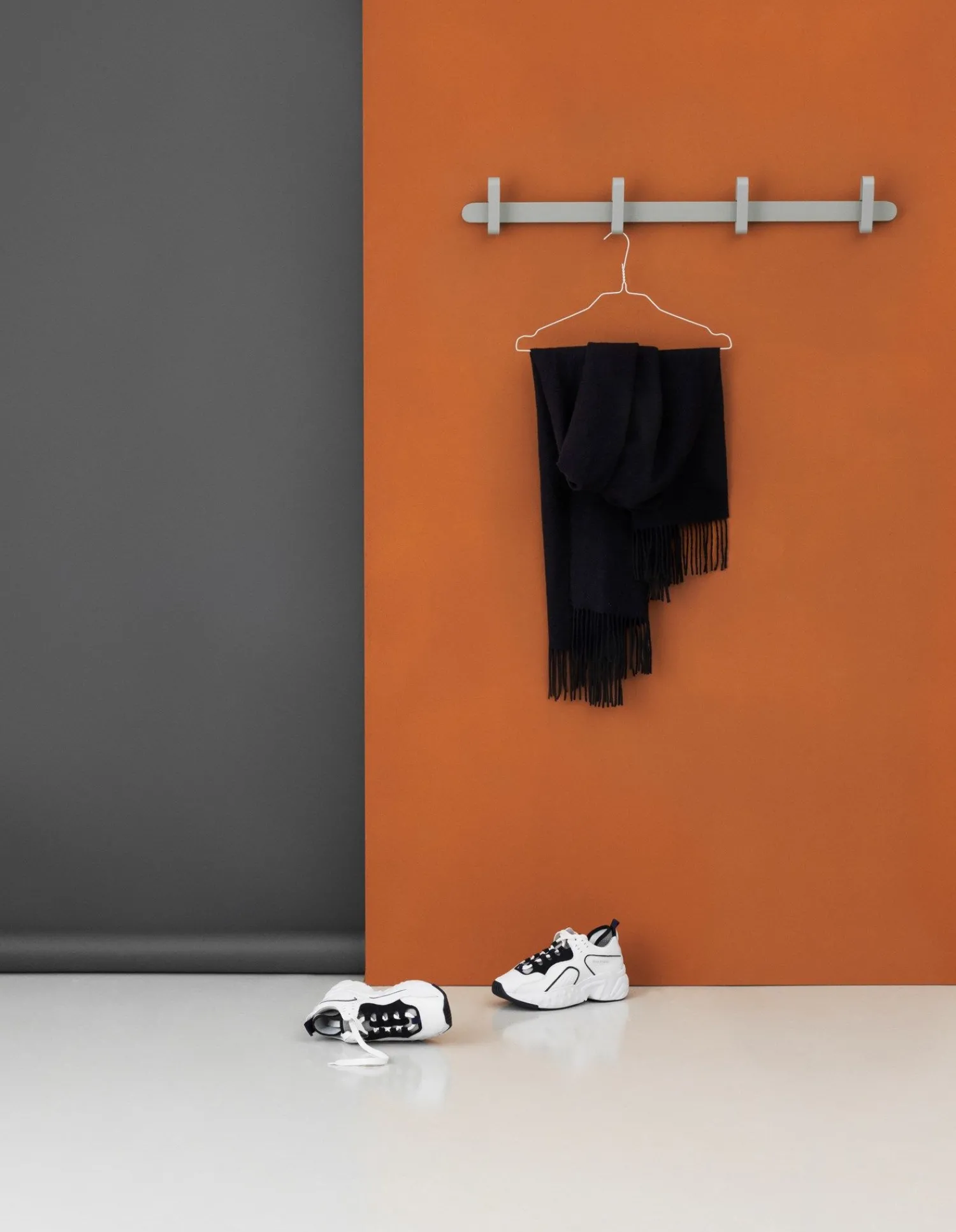 Discount Normann Copenhagen - Hoop - Knagerække - Støvet grøn