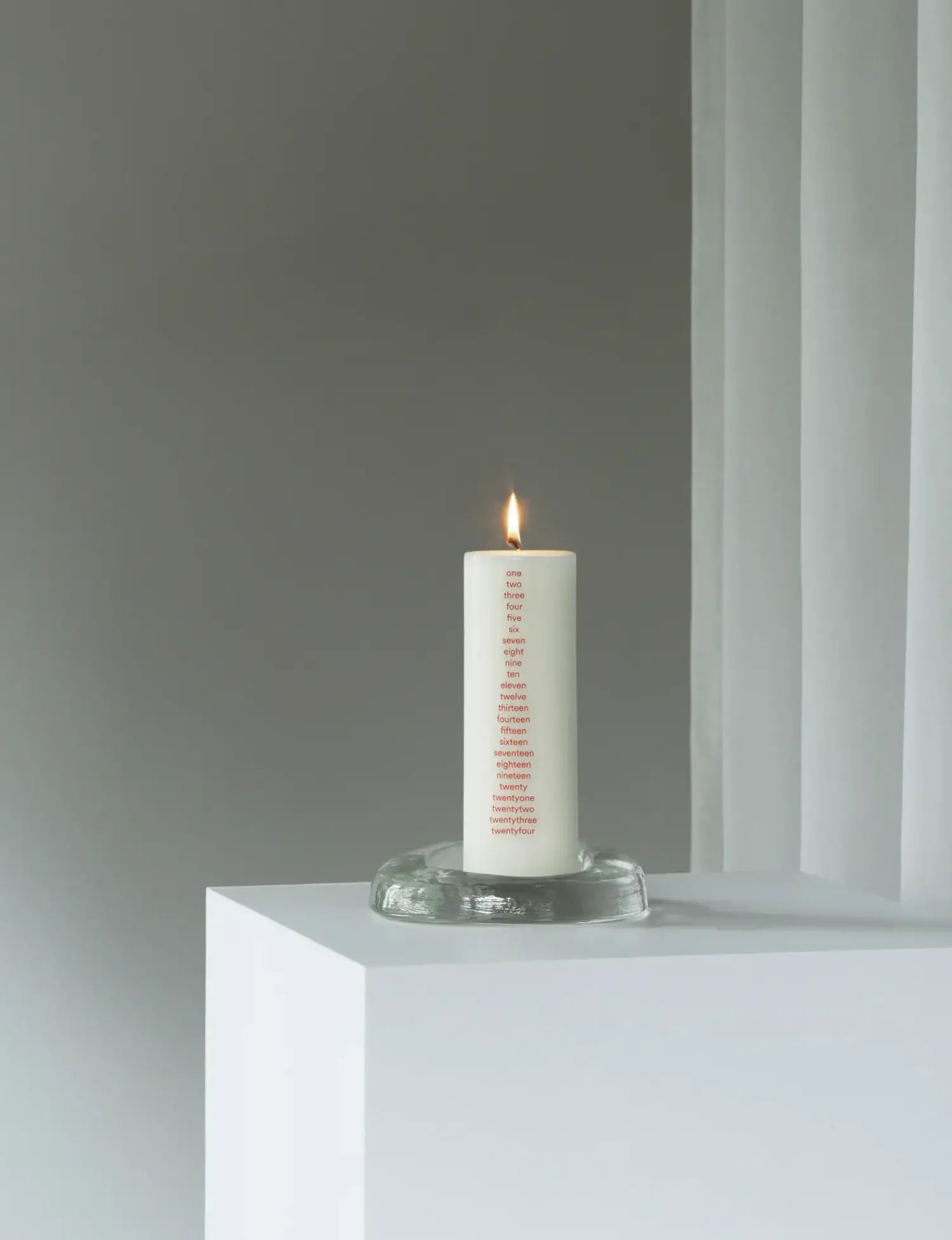 Best Normann Copenhagen - Kalenderlys - Lys Grøn - H20 x Ø7 cm