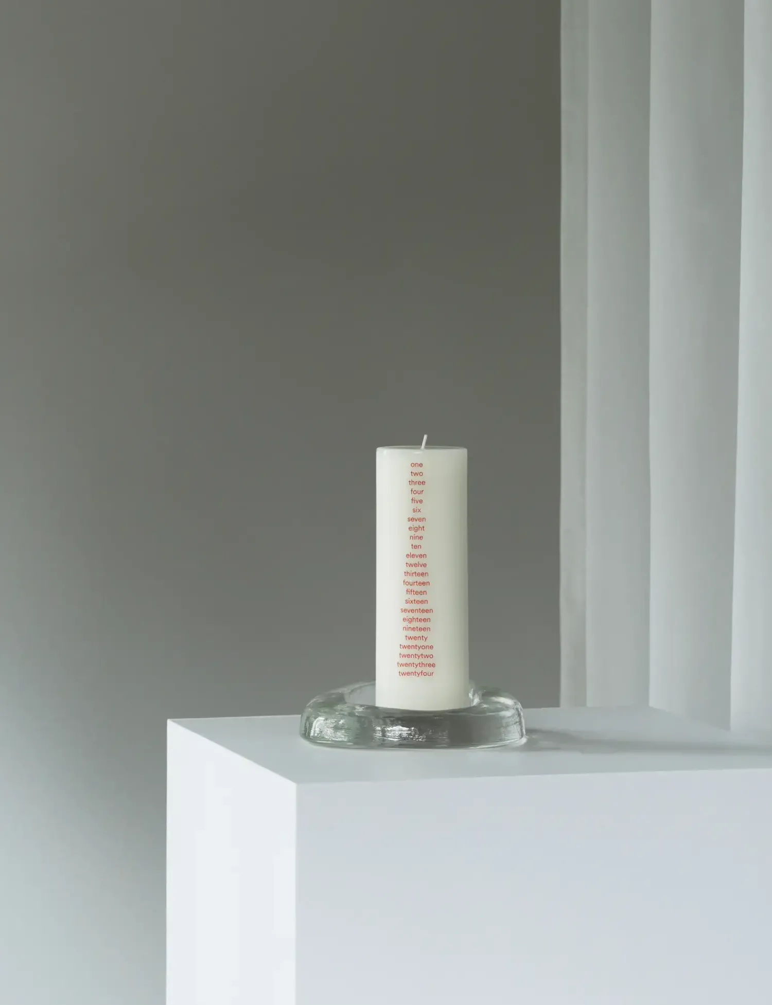 Best Normann Copenhagen - Kalenderlys - Lys Grøn - H20 x Ø7 cm