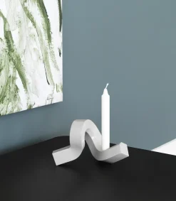 Best Normann Copenhagen - Lysestage - Crooked Candlestick One - Yellow / Gul