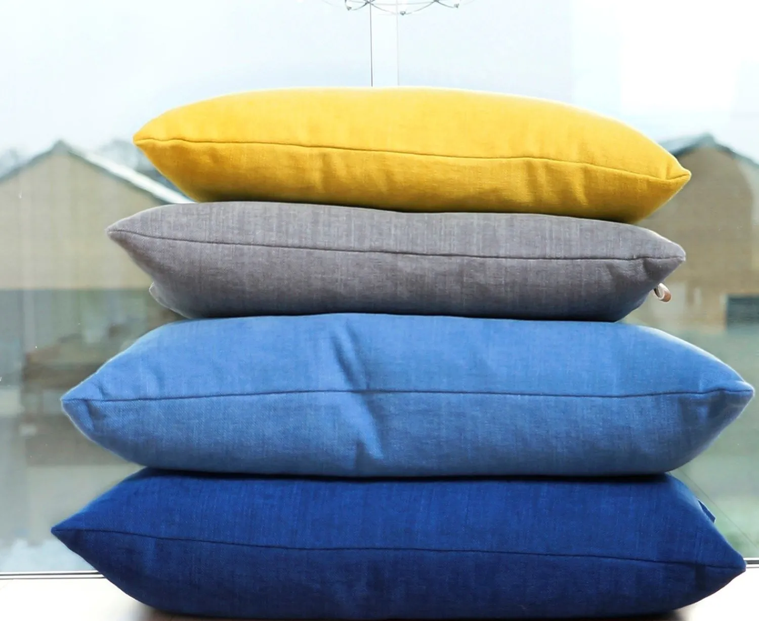 New Skriver Collection - Pude - Hotmadi - lysegrå - 65x65 cm