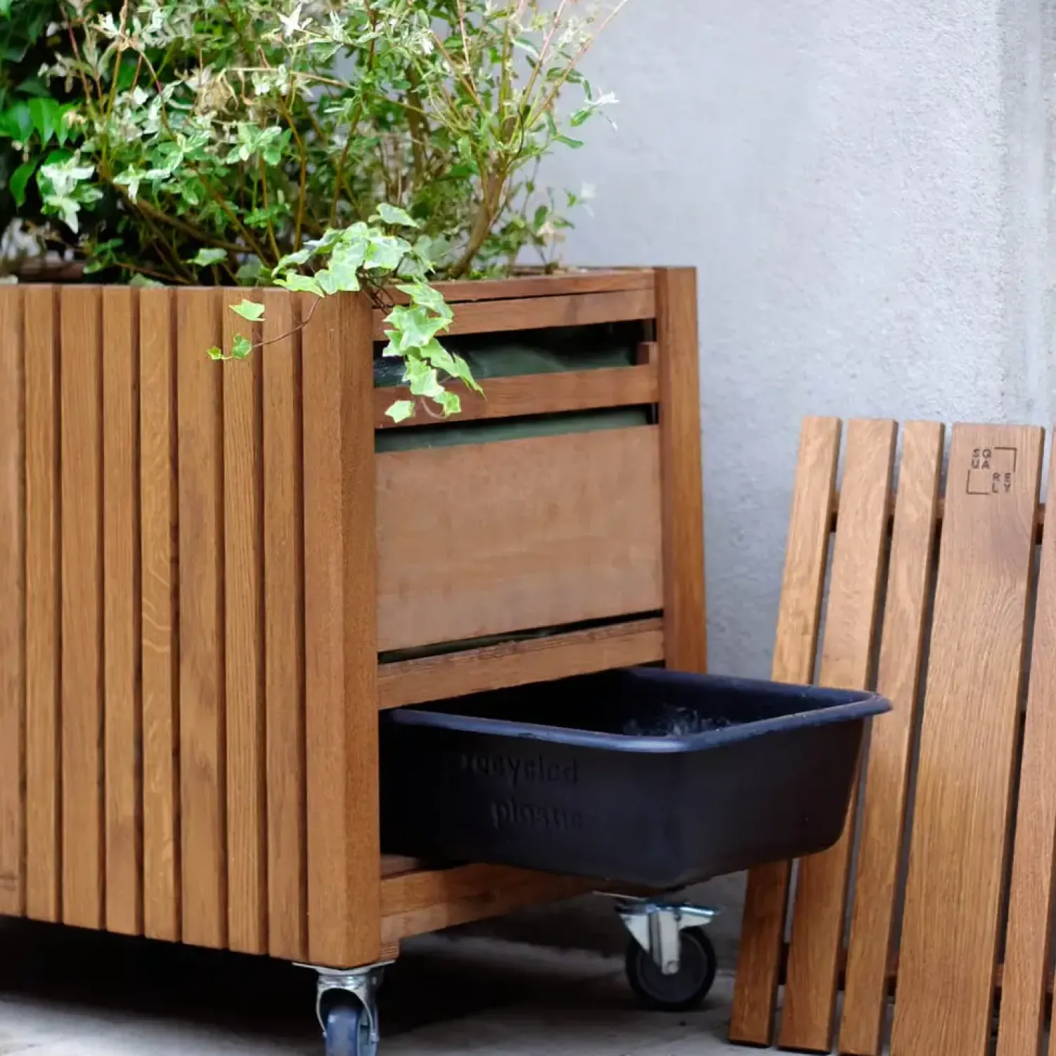 Hot Squarely Copenhagen - Plantekasse - GrowLARGE - Mørk Eg - 90x45x52cm