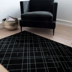 Clearance Tica Copenhagen - Smudsmåtte - Lines - Sort/grå - 90x130 cm