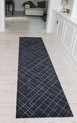 Online Tica Copenhagen - Smudsmåtte - Lines - Sort/grå - 67x250 cm