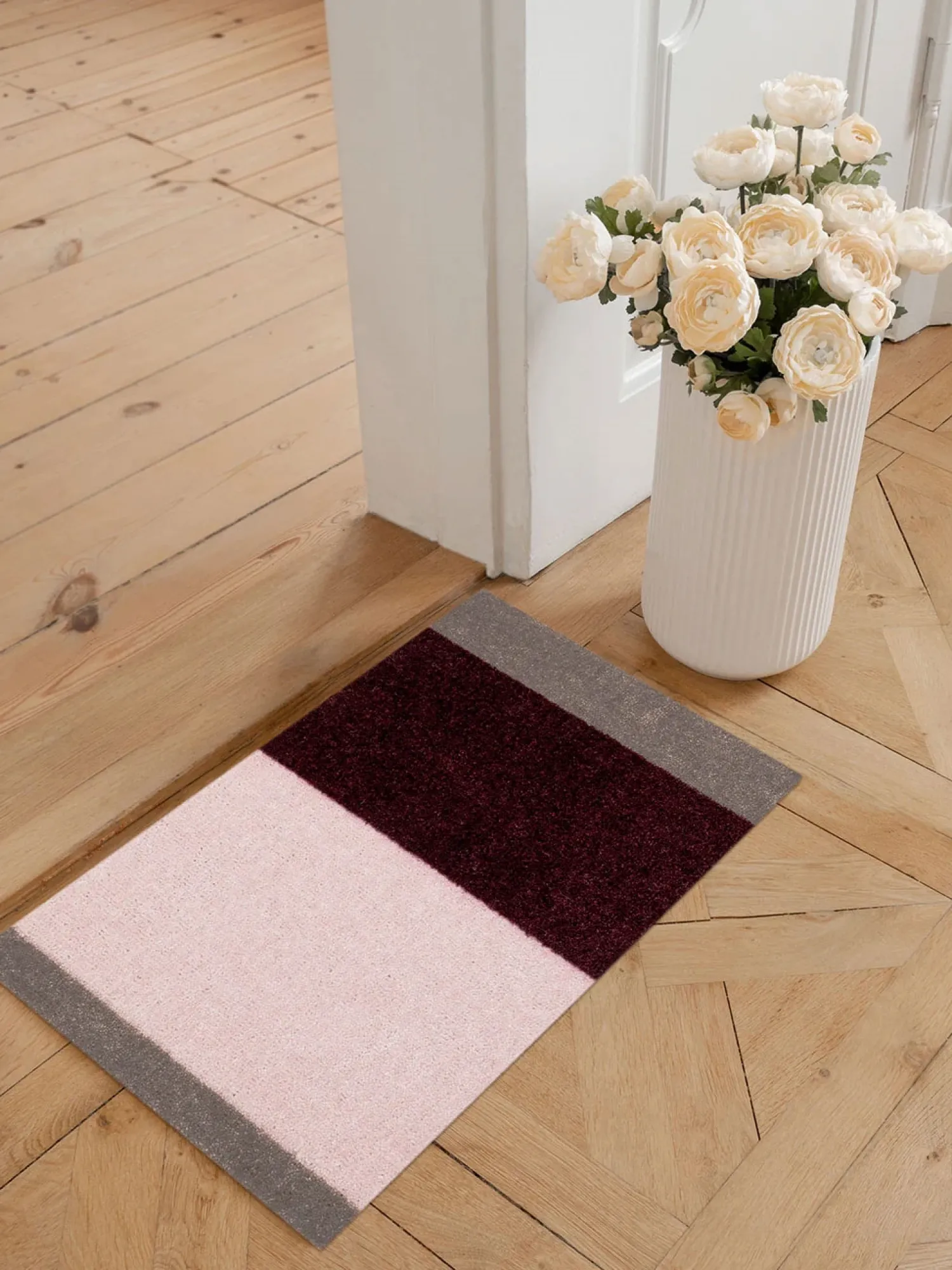 Clearance Tica Copenhagen - Smudsmåtte - Stripes Horizon - Bordeaux/Rose/Sand - 40x60 cm