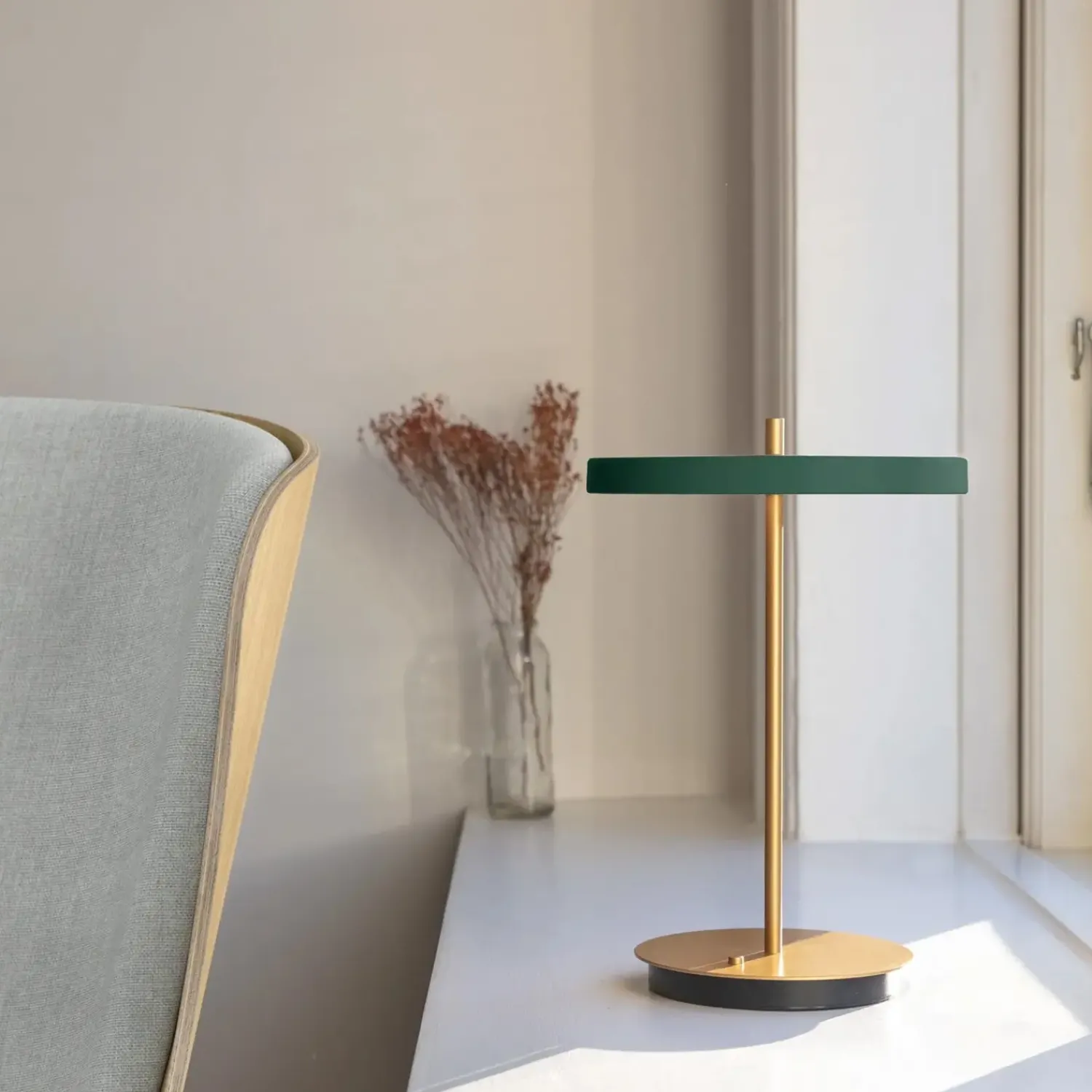 Discount Umage - Bordlampe - Asteria Move - Forest green - Ø20 cm