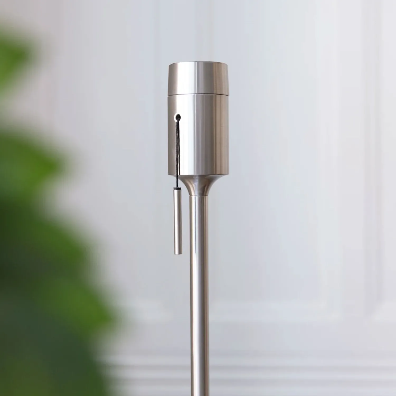 Hot Umage - Bordlampefod - Santé - Børstet stål