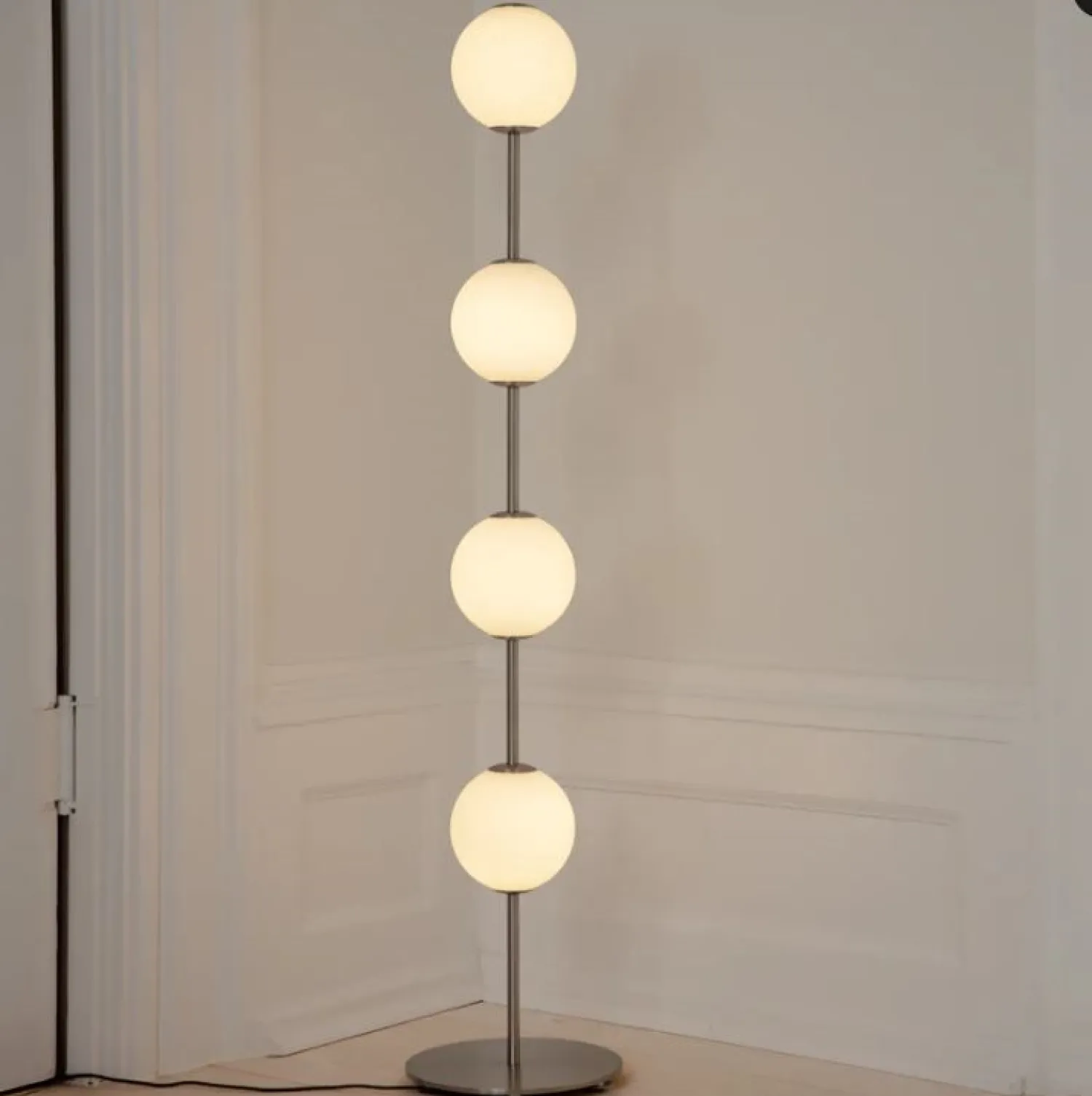 New Umage - Gulvlampe - Audrey - Stål