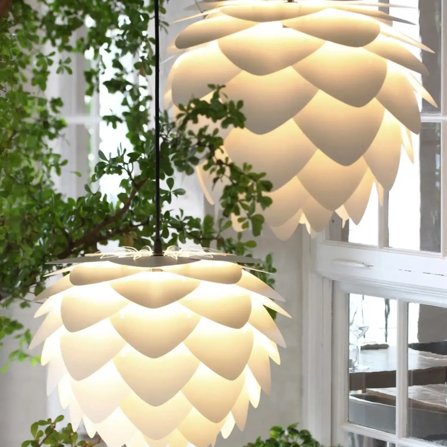Best Umage - Lampeskærm - Aluvia Pendel - Pearl White - Medium