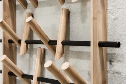 Outlet We Do Wood - Knagerække - Coat Frama - bambus med sort stål